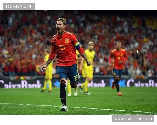 拉莫斯从边后卫到中卫核心的战术演变解析