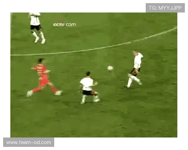 暴力行为在足球判罚中为何界限模糊？规则细节大揭秘