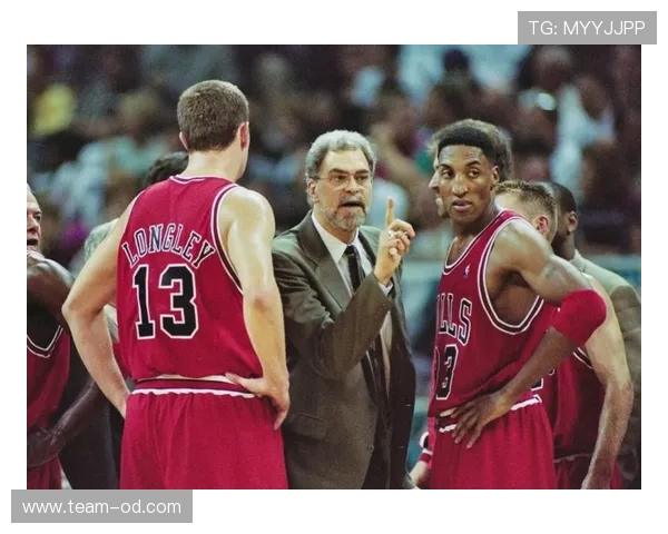 斯科蒂·皮蓬挡拆拉开空间助力球队攻防转换效率提升