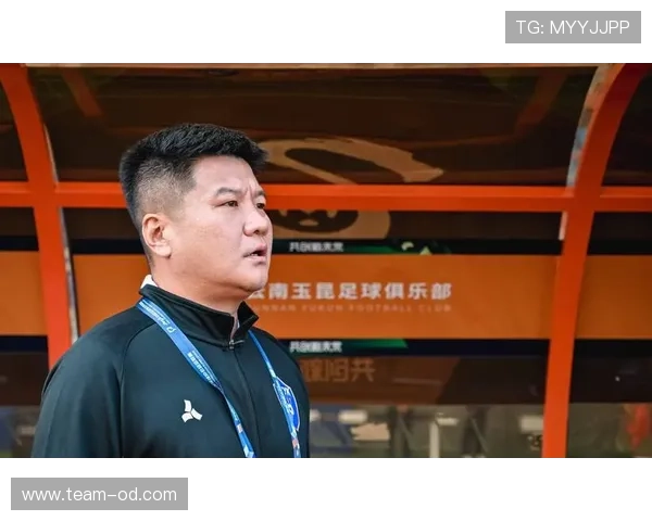 云南玉昆展现强队底蕴,稳居中甲联赛冲超集团前列 云南玉昆展现强队底蕴,稳居中甲联赛冲超集团前列
